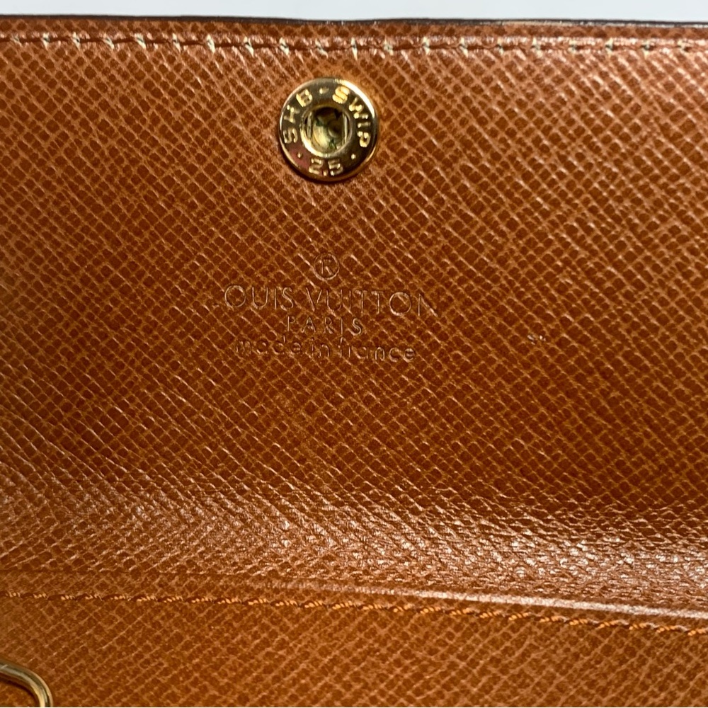 With Certificate of Authenticity Louis Vuitton Brown Monogram Key Holder - Picture 7 of 15